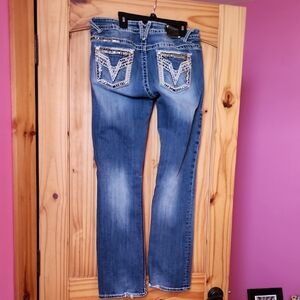 Vigoss Women's Blue Boot Cut Jeans with Embellished Pockets